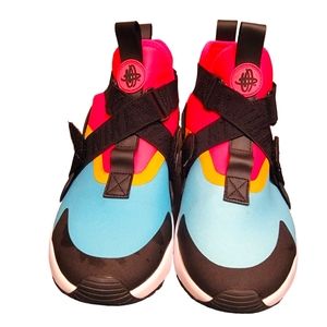 nike air huarache city multi color size 9.5